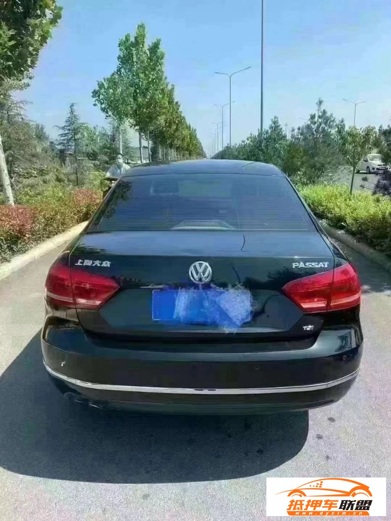  13年大眾帕薩特轎車 