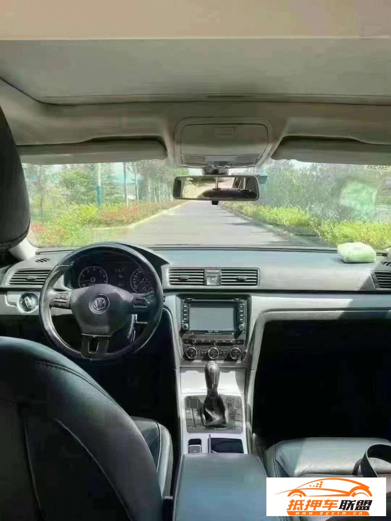  13年大眾帕薩特轎車 