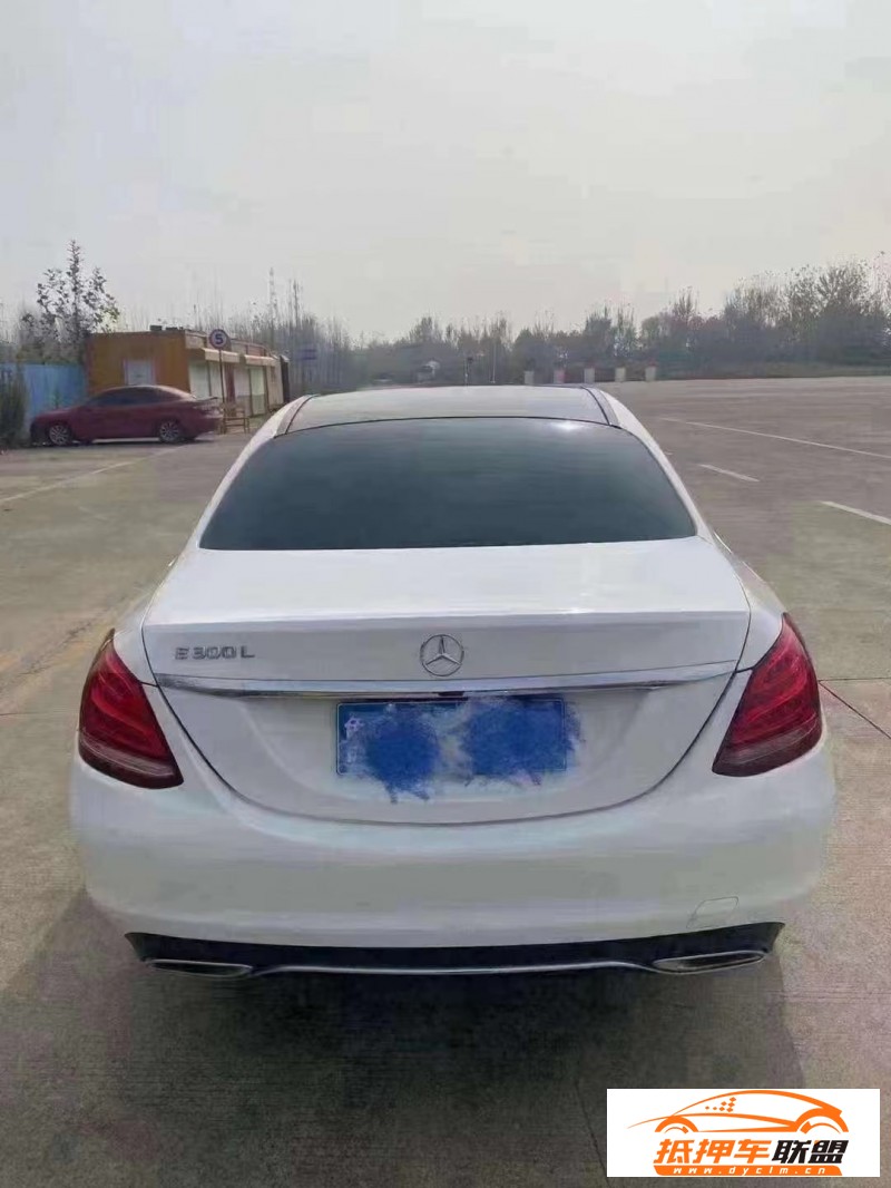  15年奔馳C級轎車 