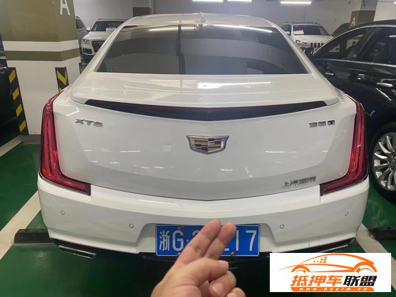  18年凱迪拉克XTS轎車 