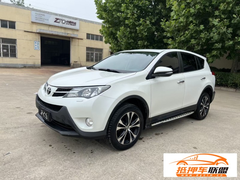  16年豐田RAV4榮放轎車 