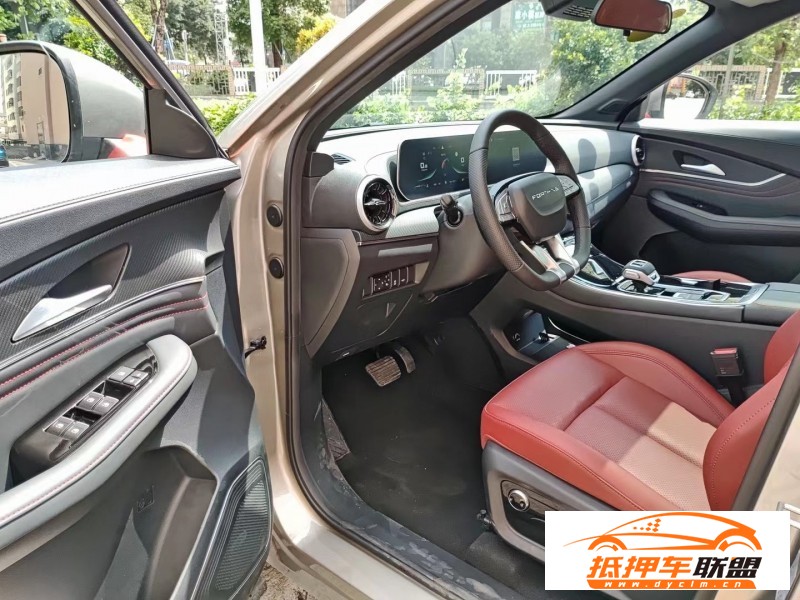  23年東風(fēng)風(fēng)行T5轎車 
