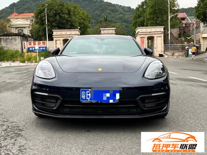  22年保時捷帕納梅拉轎車 