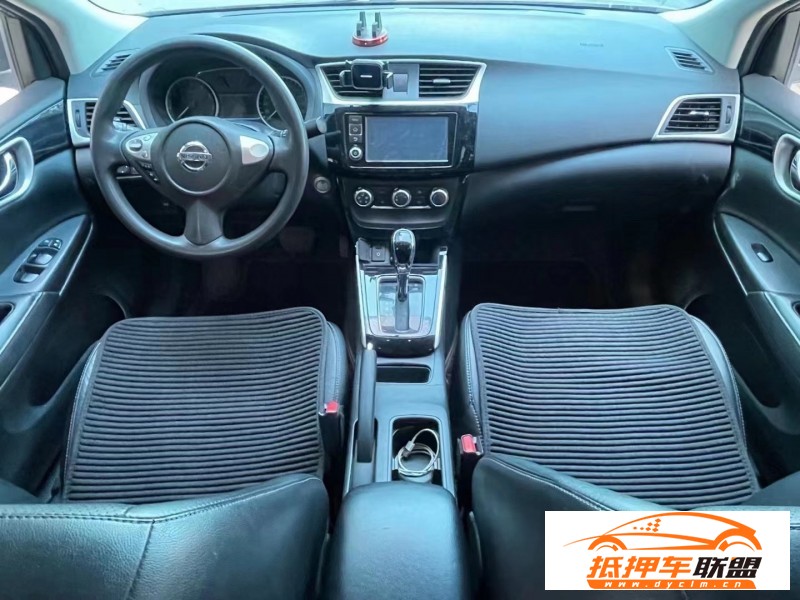  16年日產(chǎn)軒逸轎車 