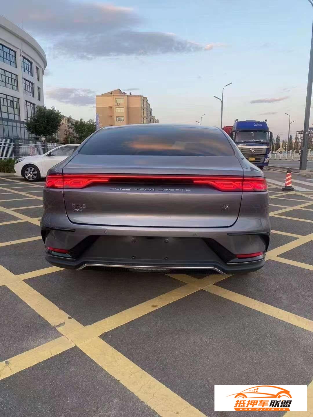 比亞迪 漢 2022款 漢 DM-i 121KM 尊享型