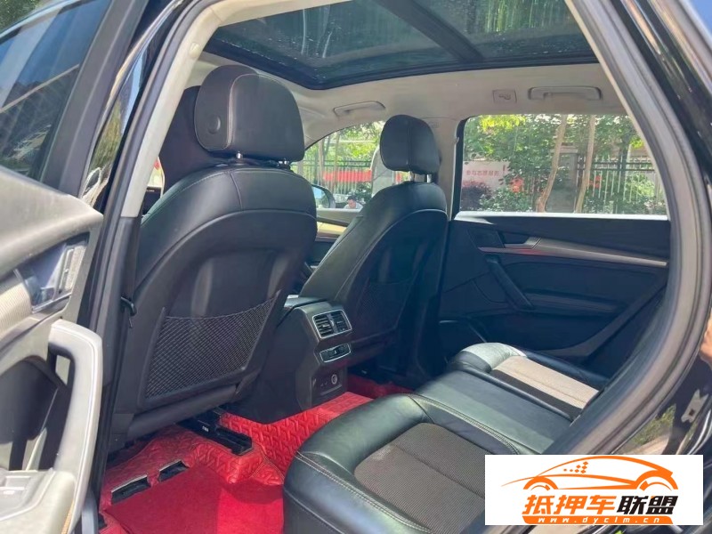  19年奧迪Q5轎車 