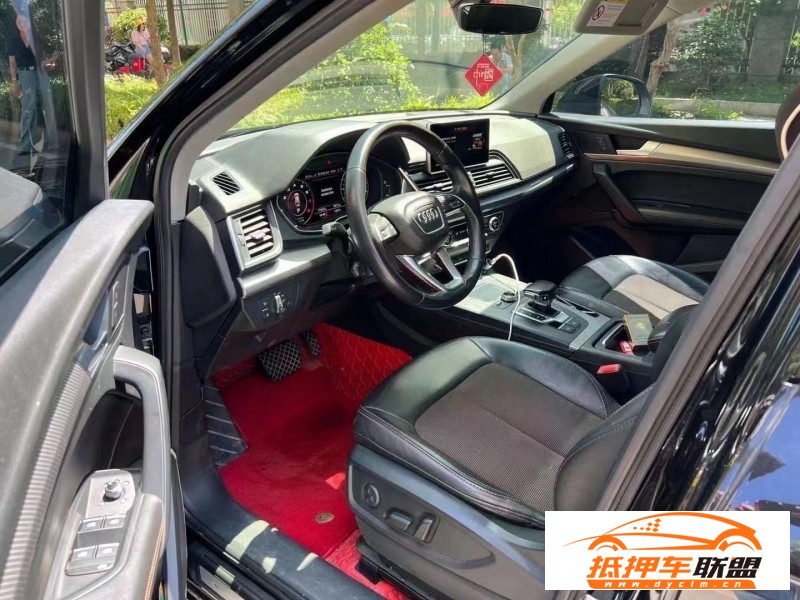  19年奧迪Q5轎車 