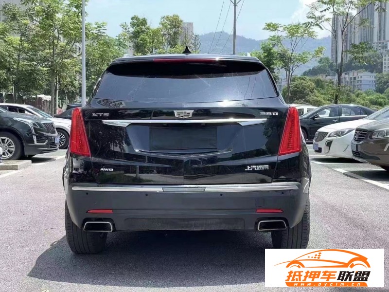  17年凱迪拉克XT5轎車 