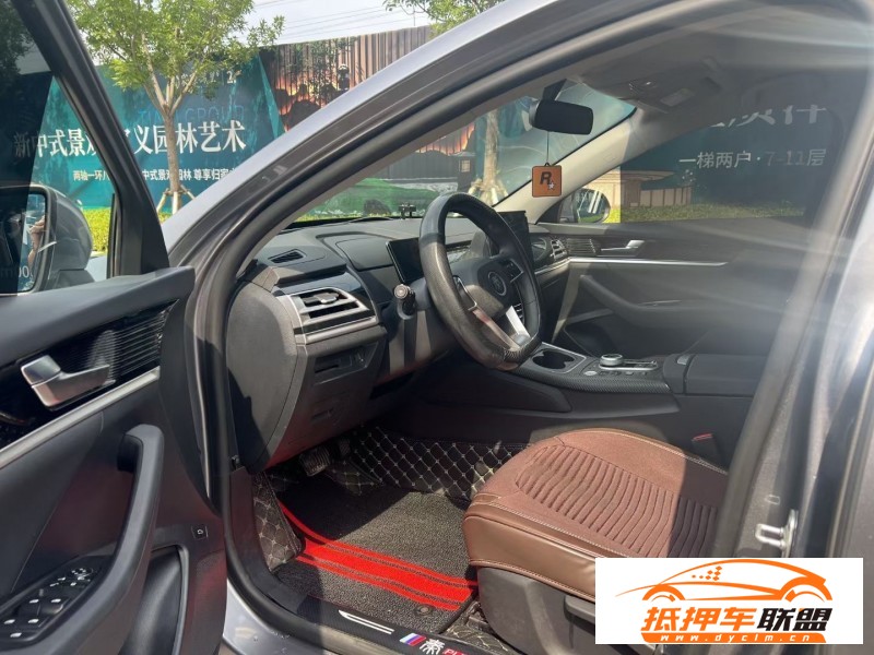  23年比亞迪秦轎車 