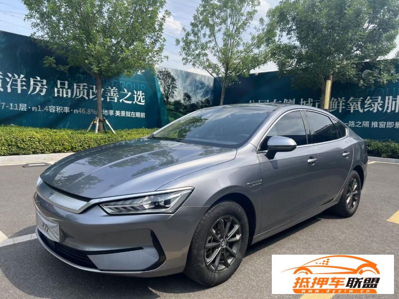  23年比亞迪秦轎車 