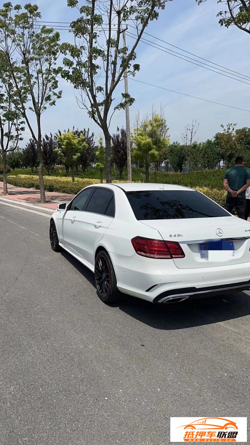  14年奔馳E轎車 