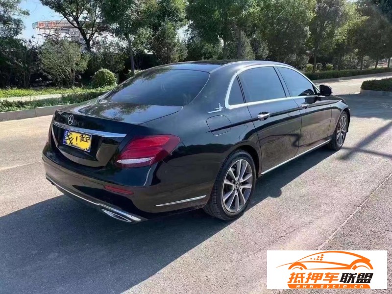  18年奔馳E轎車 