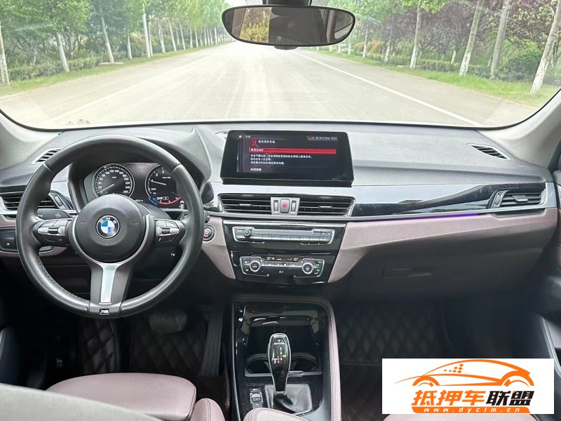  21年寶馬X1SUV 
