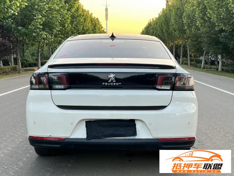  17年標致308轎車 