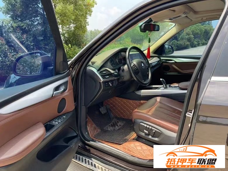  16年寶馬X5SUV 