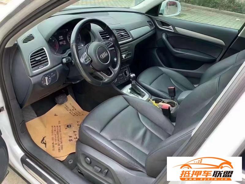  16年奧迪Q3轎車 
