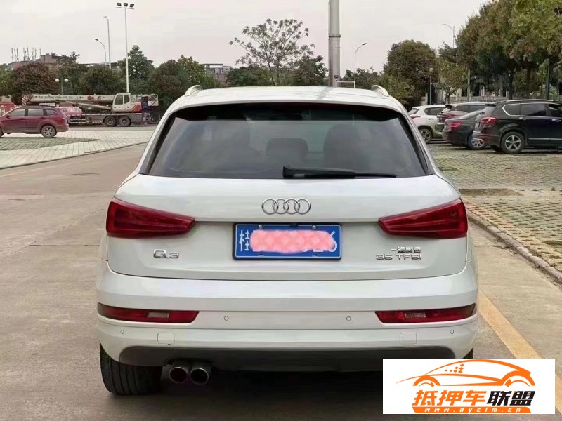  16年奧迪Q3轎車 
