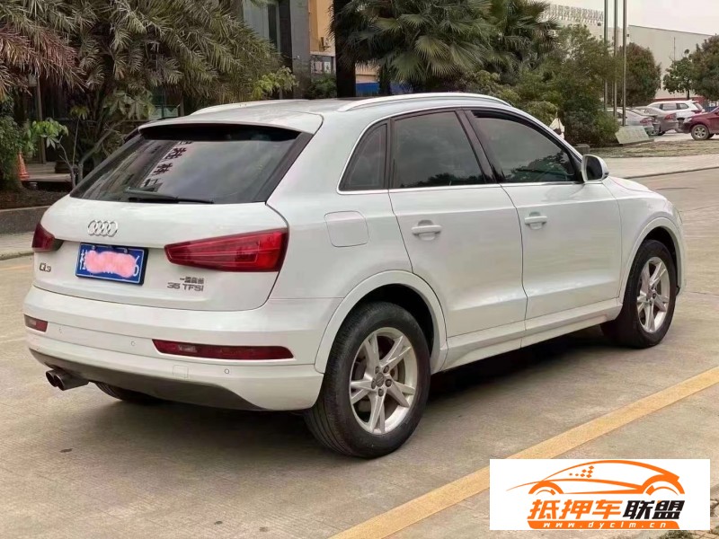  16年奧迪Q3轎車 