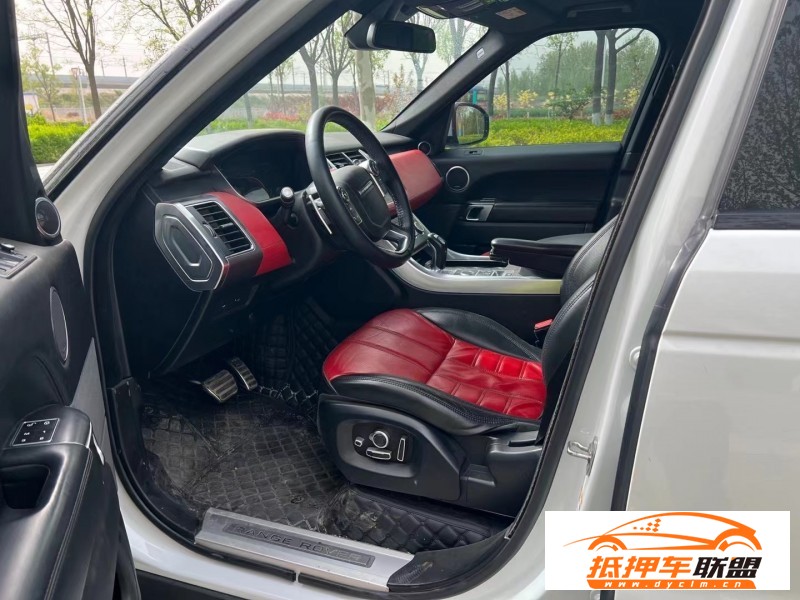 17年路虎攬勝運(yùn)動(dòng)轎車 