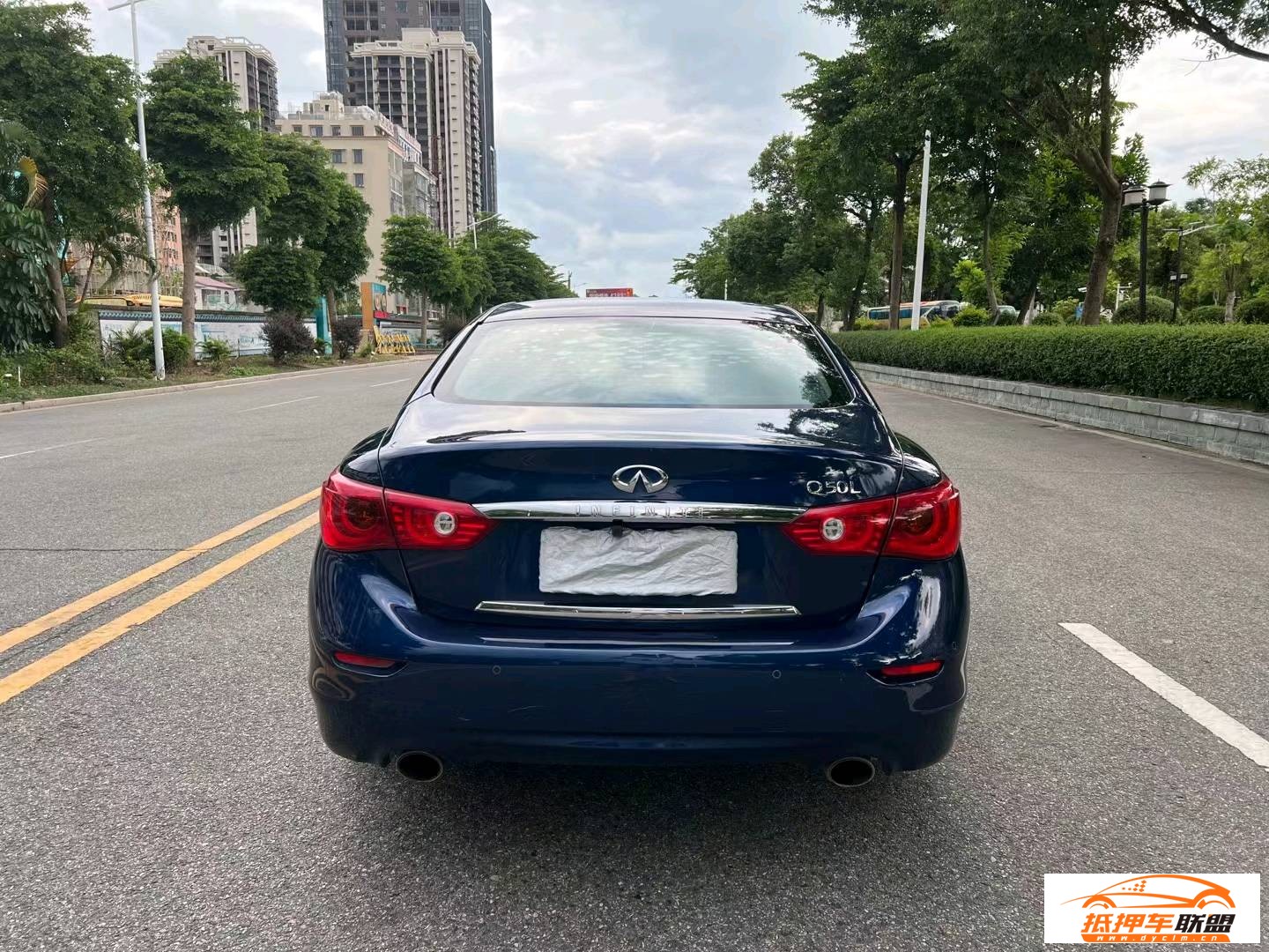 英菲尼迪Q50