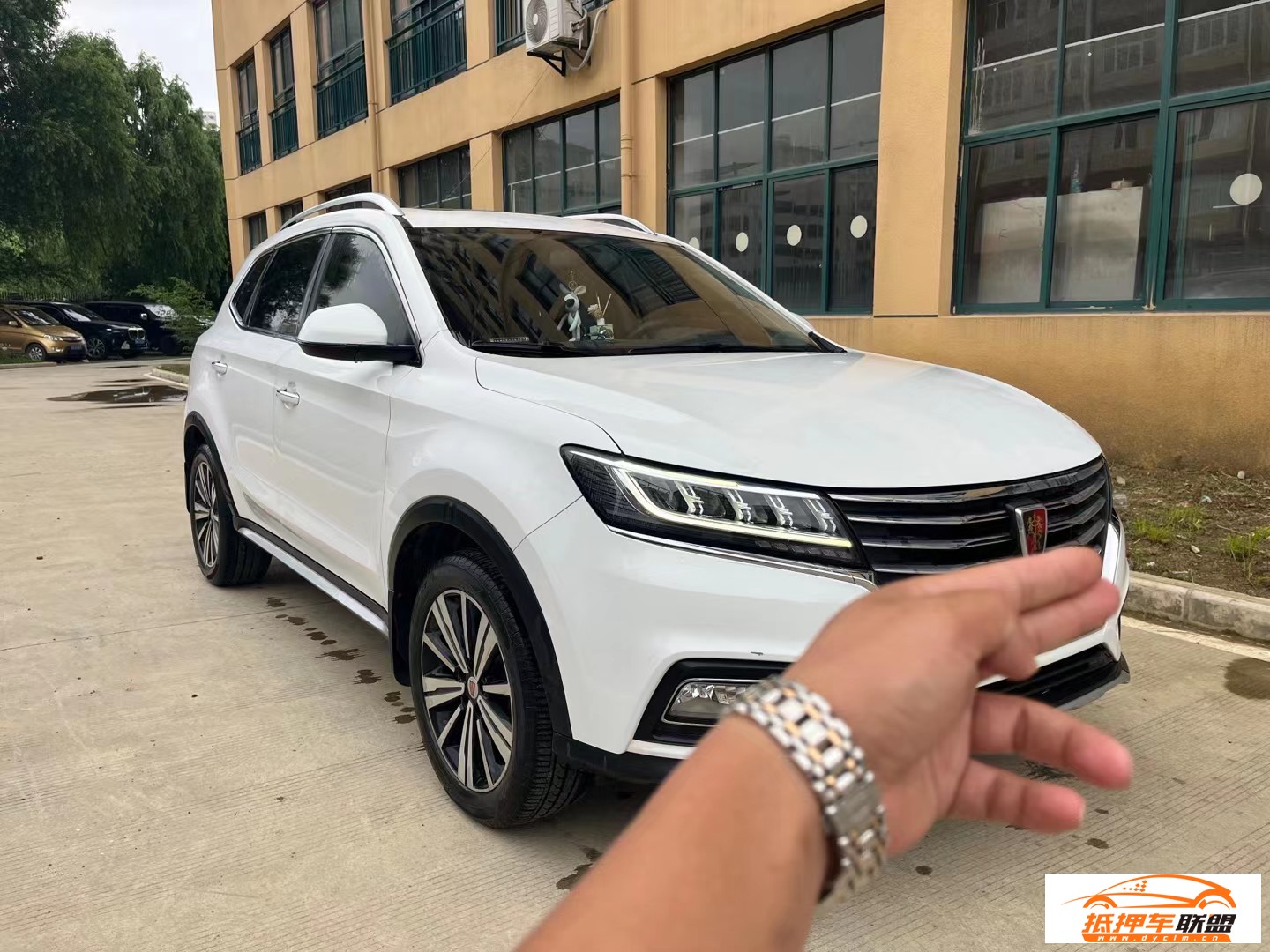 榮威RX5 2019款 20T 雙離合 兩驅(qū) 豪華版