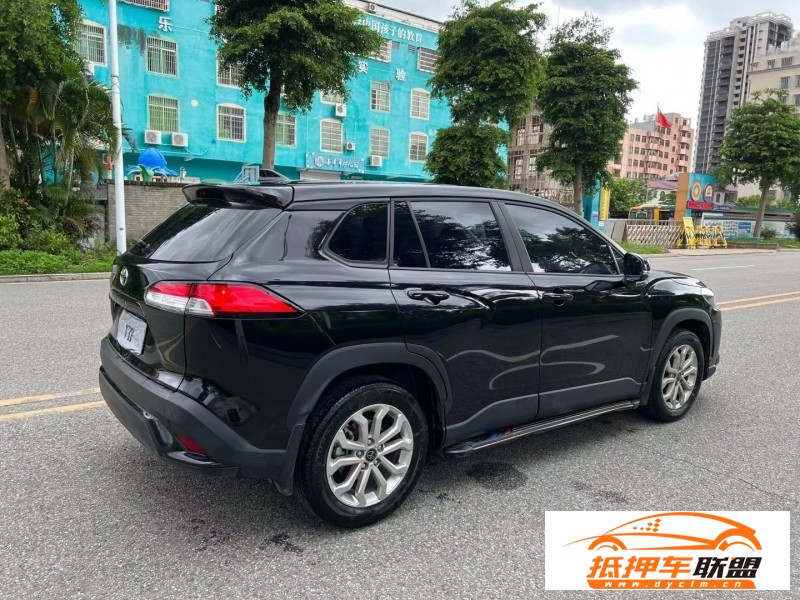  22年豐田鋒蘭達轎車 