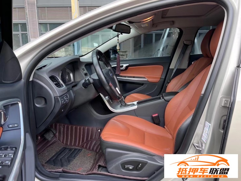  16年沃爾沃S60轎車 
