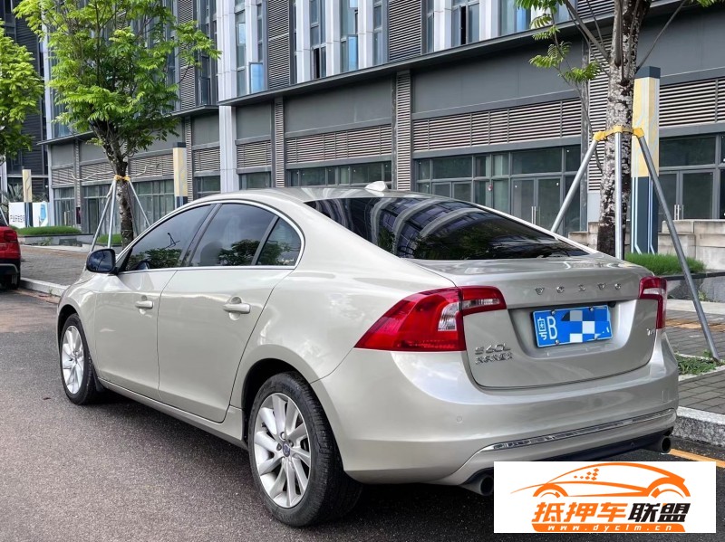  16年沃爾沃S60轎車 