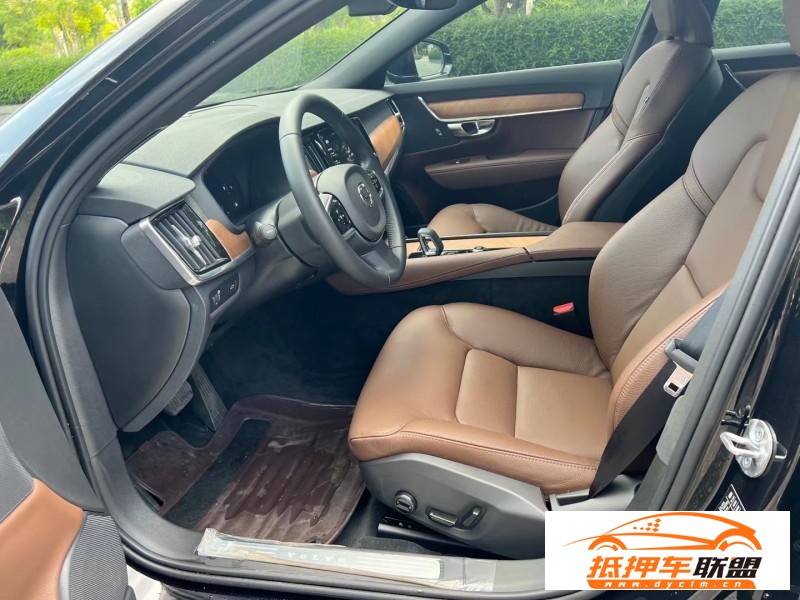  22年沃爾沃S90轎車 