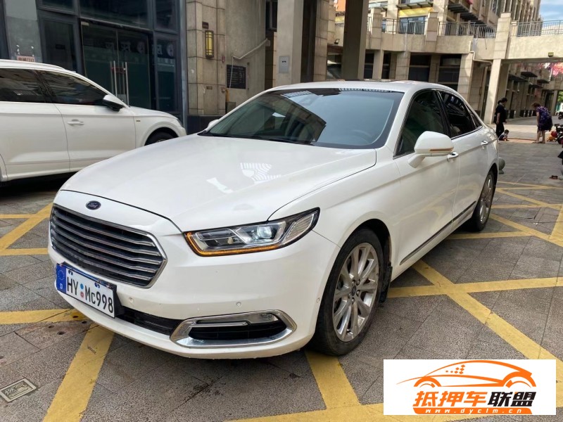  18年福特金牛座轎車 