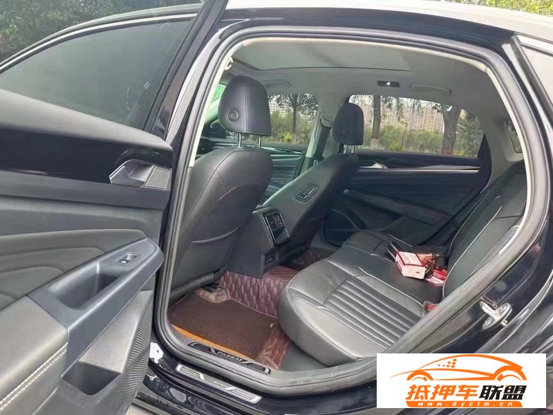  22年大眾帕薩特轎車 