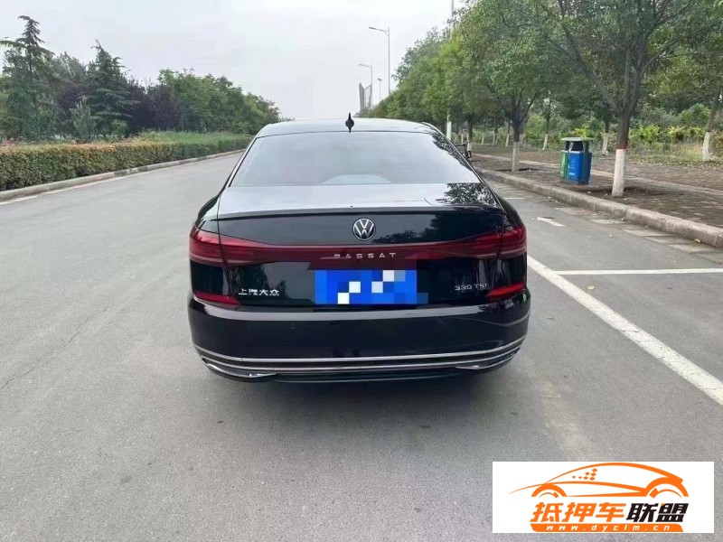  22年大眾帕薩特轎車 