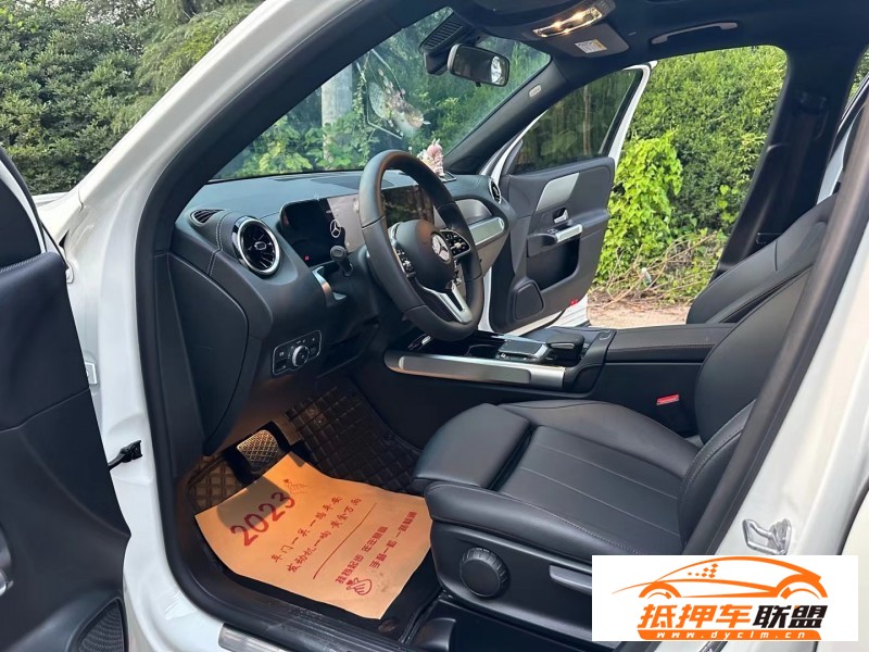  22年奔馳GLB轎車 