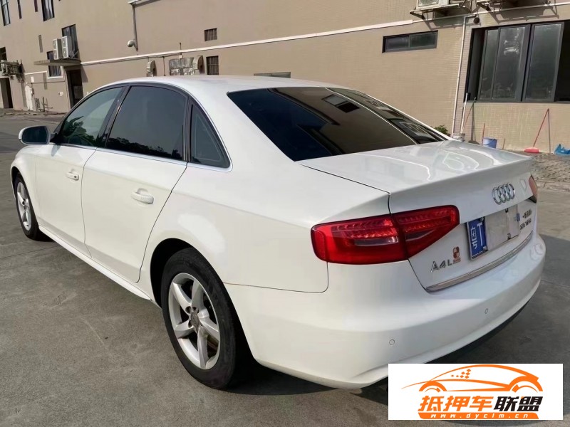 14年奧迪A4L轎車 