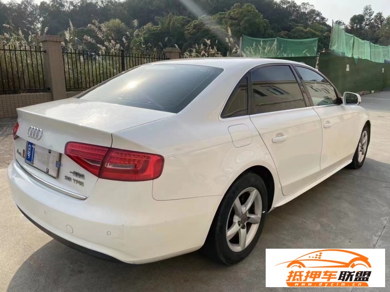  14年奧迪A4L轎車 