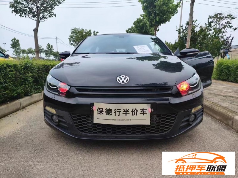  12年大眾尚酷轎車 