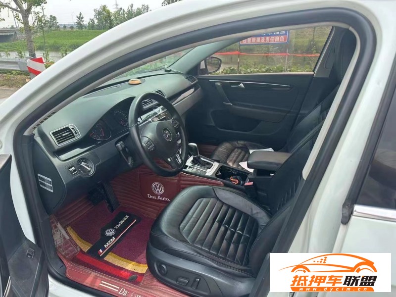  14年大眾邁騰轎車 