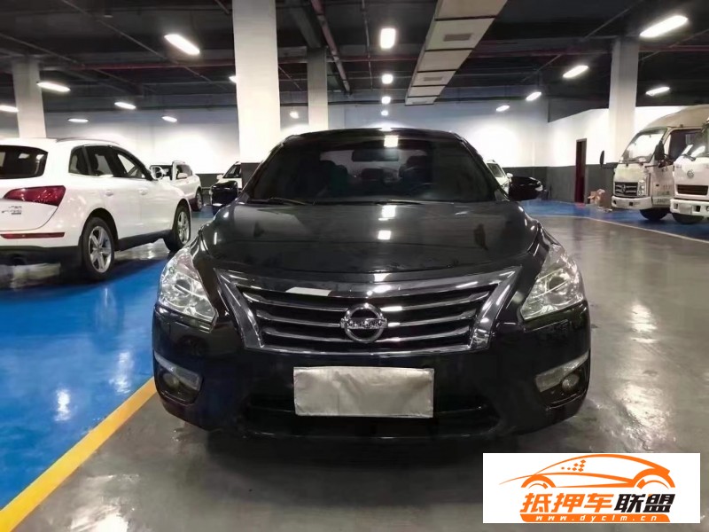  15年日產(chǎn)天籟轎車 