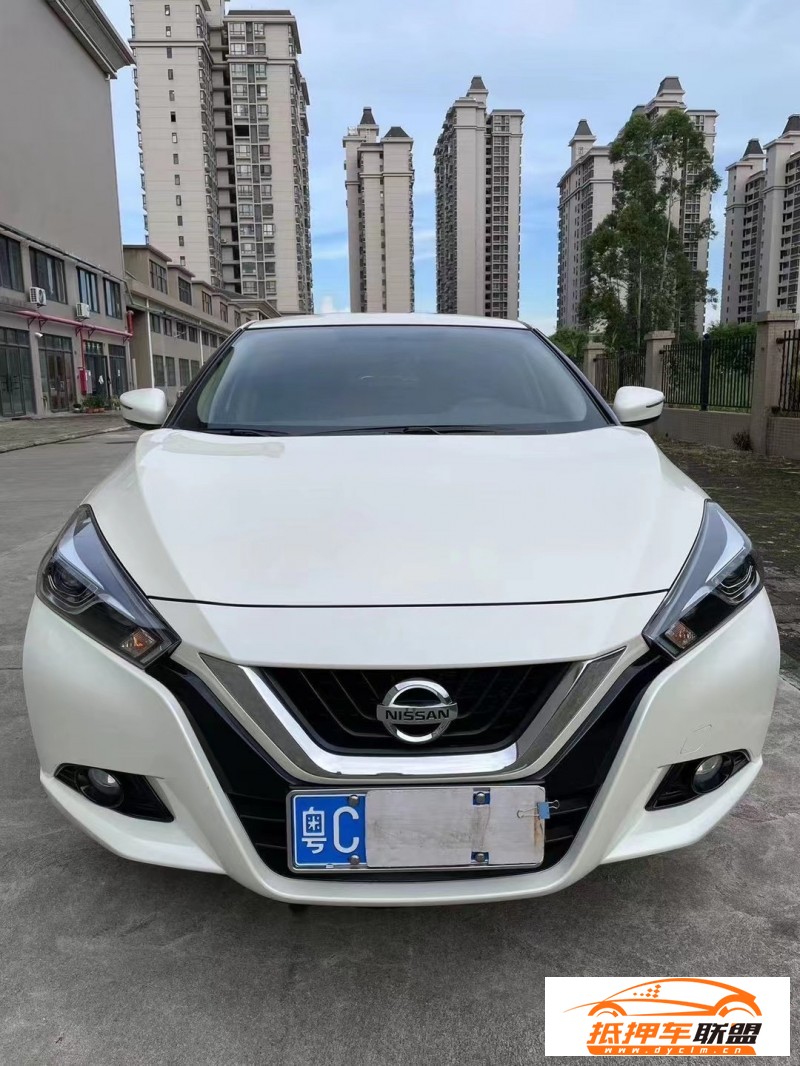  21年日產(chǎn)藍(lán)鳥轎車 