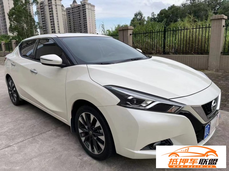  21年日產(chǎn)藍(lán)鳥轎車 