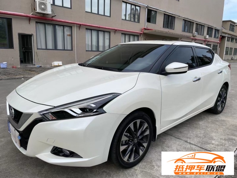  21年日產(chǎn)藍(lán)鳥轎車 