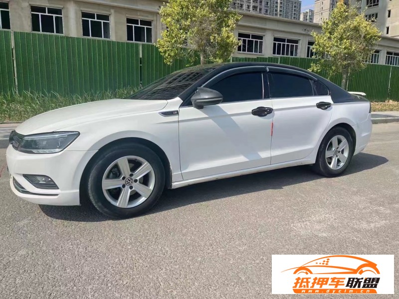  18年大眾凌渡轎車 