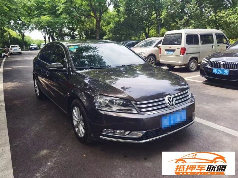  15年大眾邁騰轎車 