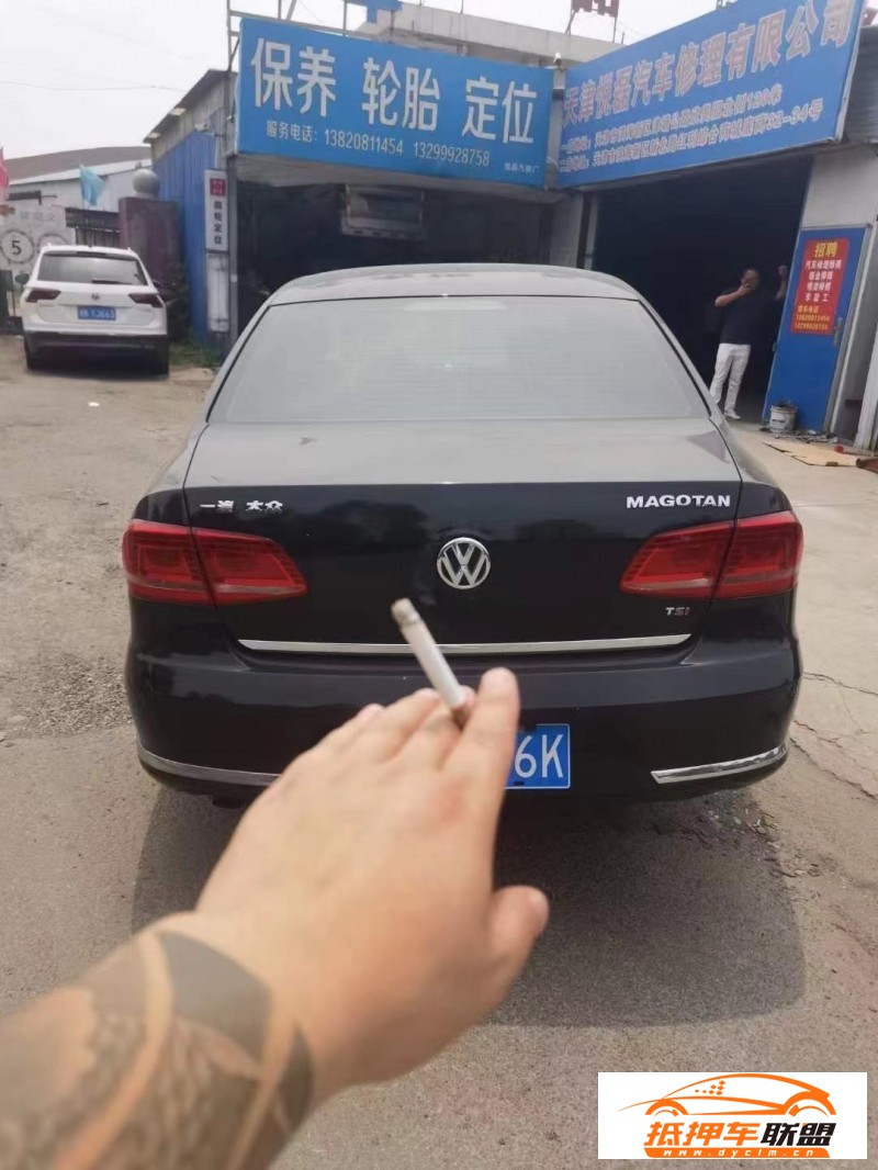  15年大眾邁騰轎車 