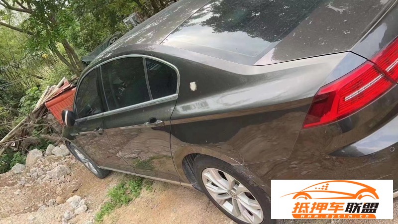 17年大眾邁騰轎車 