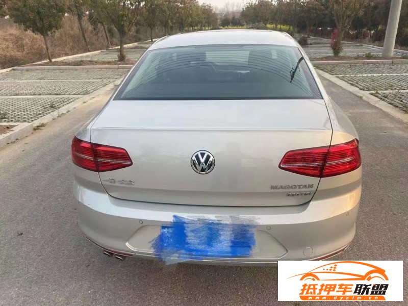  17年大眾邁騰轎車 