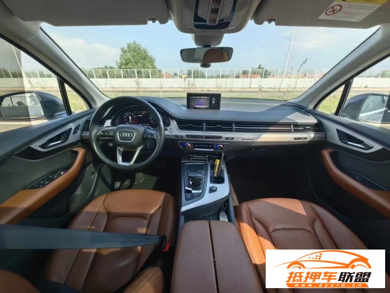  19年奧迪Q7轎車 