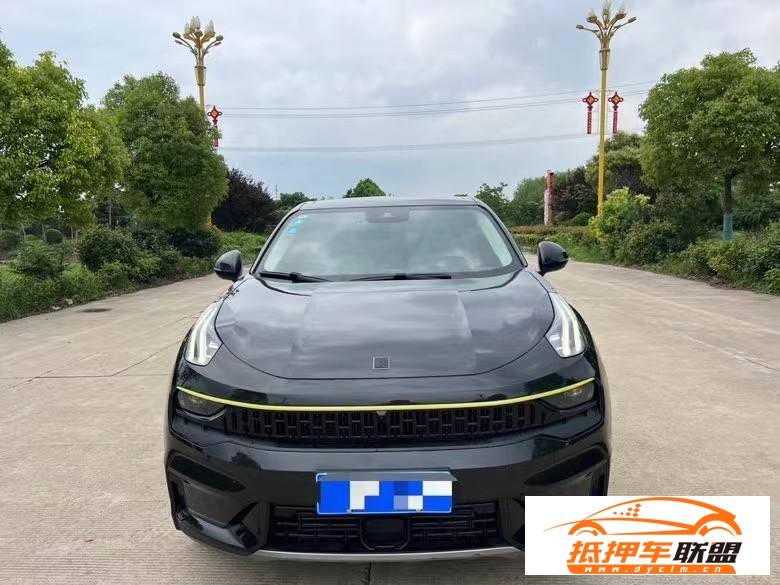  20年領(lǐng)克05轎車 