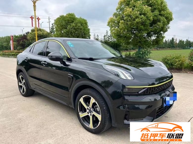  20年領(lǐng)克05轎車 