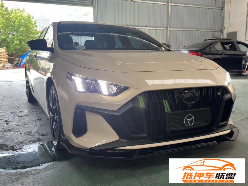  22年傳祺影豹轎車 